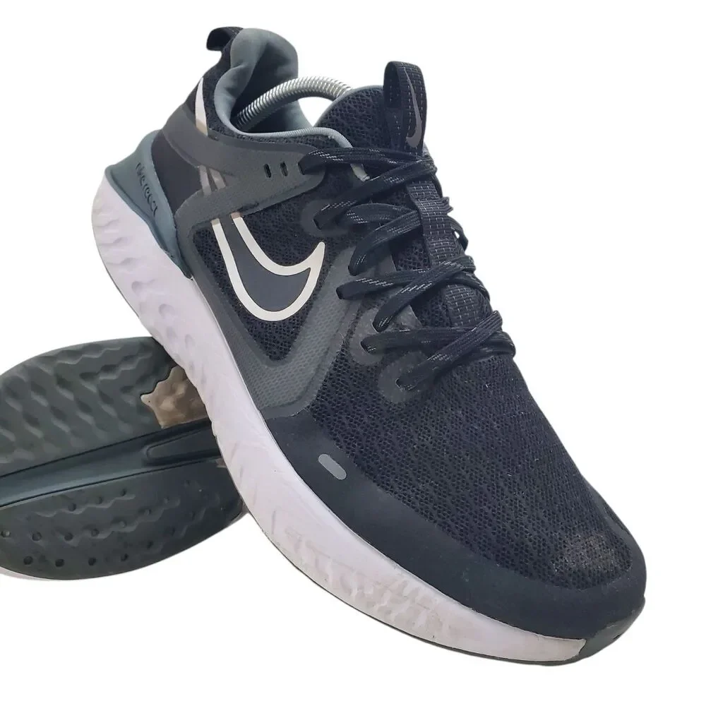 Nike shoes legend